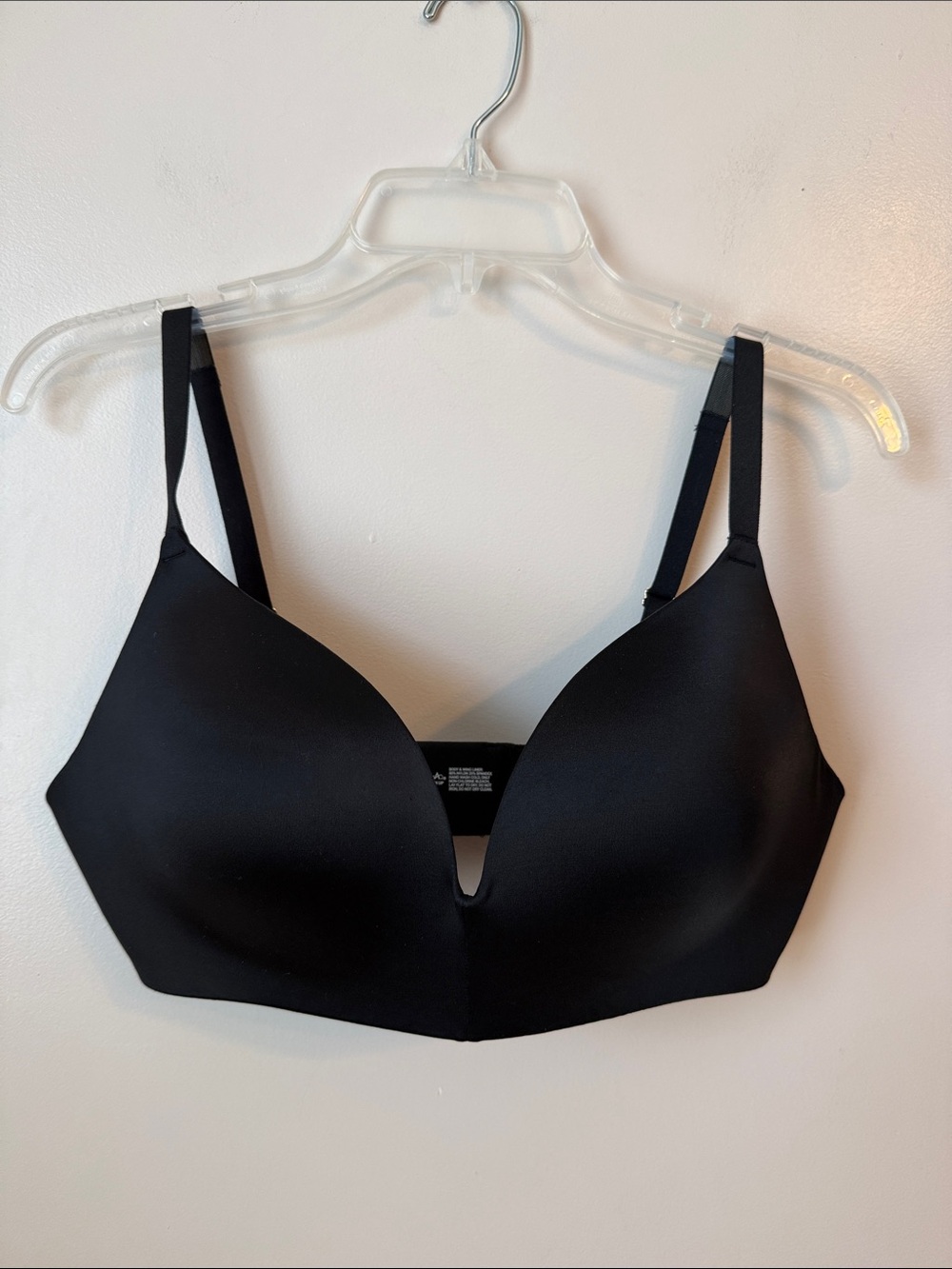 Soma Wireless Push Up Bra Black Adjustable Straps Sexy Comfortable Size 40C